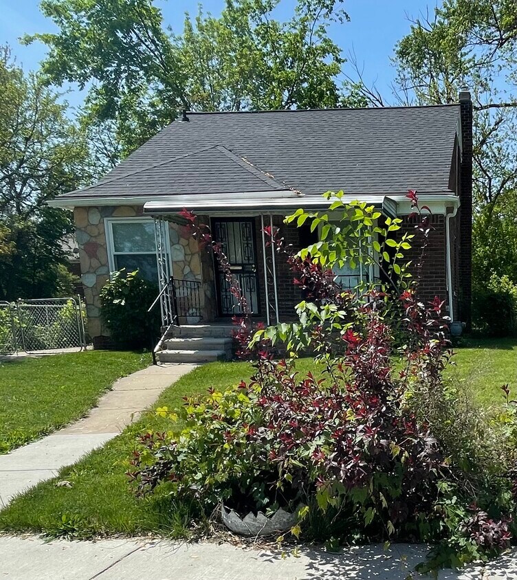 15099 Coyle St, Detroit, MI 48227 House for Rent in Detroit, MI