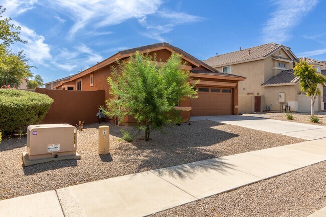 Foto del edificio - 15273 W Edgemont Ave
