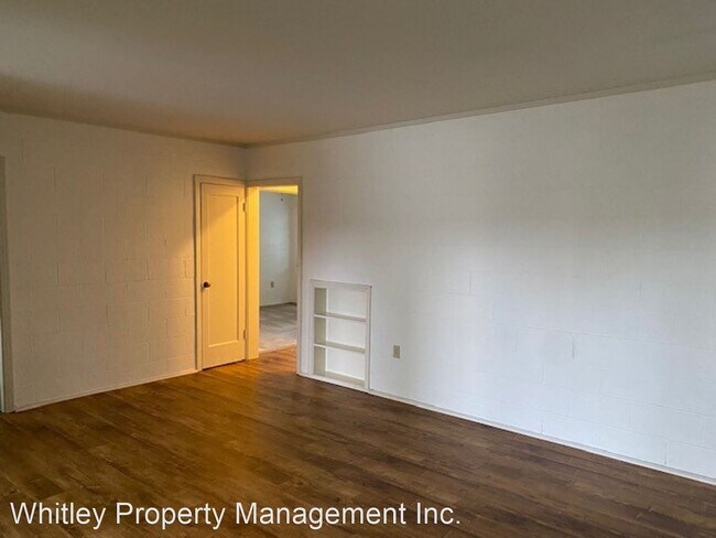 Building Photo - 2 br, 1 bath House - 1003 Riverton Drive