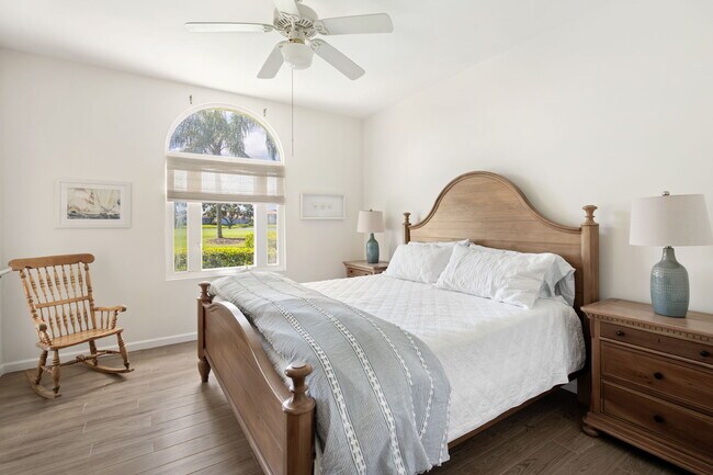 Foto del edificio - 5045 Harmony Cir