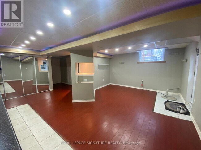 Photo du bâtiment - 622 Chartwell Ct