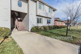 Building Photo - 922 Kara Dr