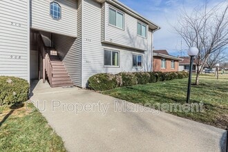 Building Photo - 922 Kara Dr