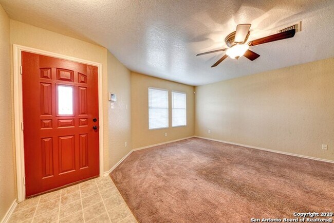 Foto del edificio - 3 Bedroom/2 1/2 Bath/Amberwood Subdivision