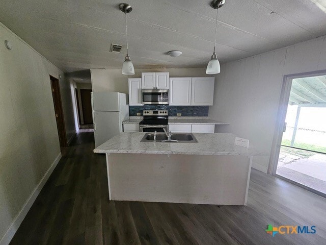 Building Photo - 1203 Karen Dr