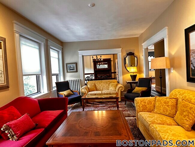 Building Photo - 24 Beaufort Rd