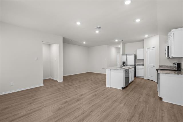 Foto del edificio - 4318 Carnation Dr