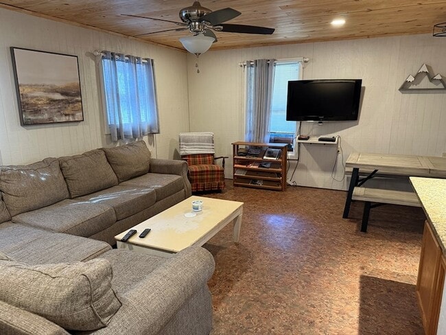 Building Photo - 0 Tall Timber Dr