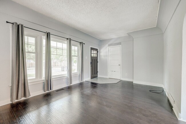 Building Photo - 3746 Zuni St