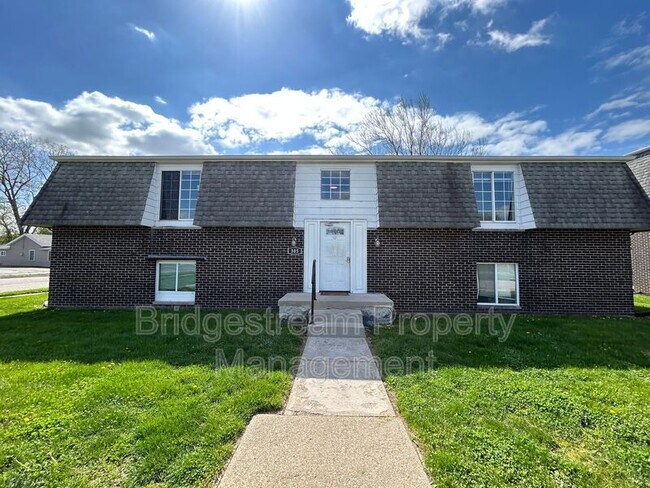 Foto del edificio - 305 Bellbrook Ave