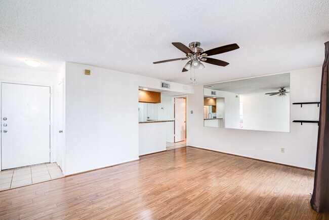 Foto del edificio - 3919 Fairmont Pkwy