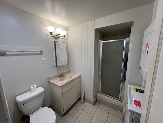 Foto del edificio - Bremerton Duplex