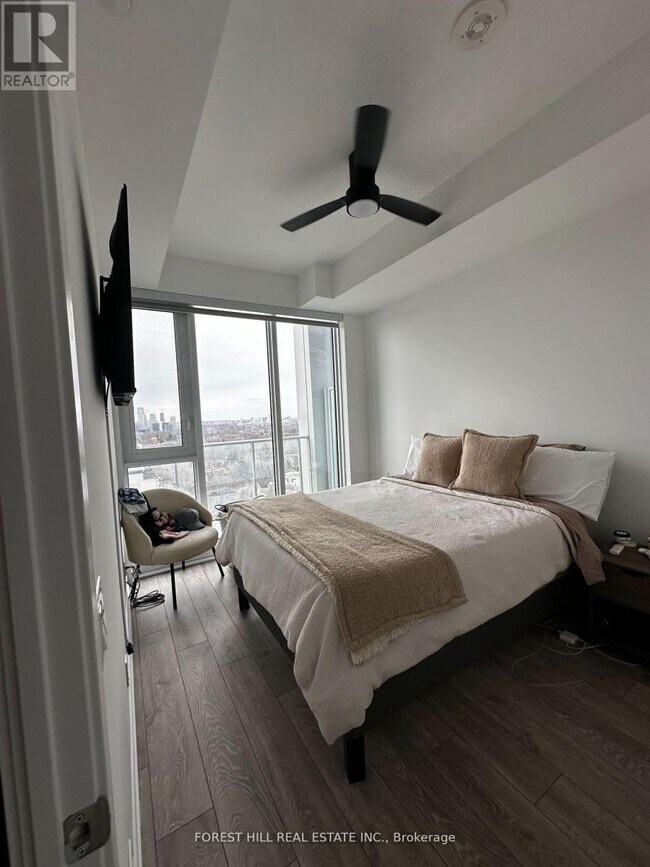 Photo du bâtiment - 2020-2020 Bathurst St