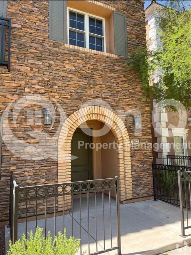 Building Photo - 1632 E Canyon Creek Dr