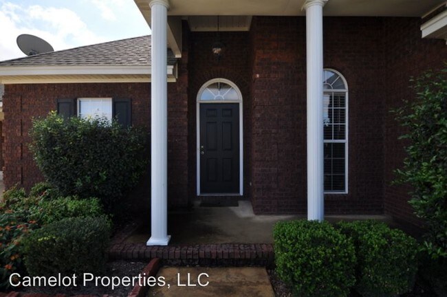 Building Photo - 3 br, 2 bath House - 151 Autumn Trail