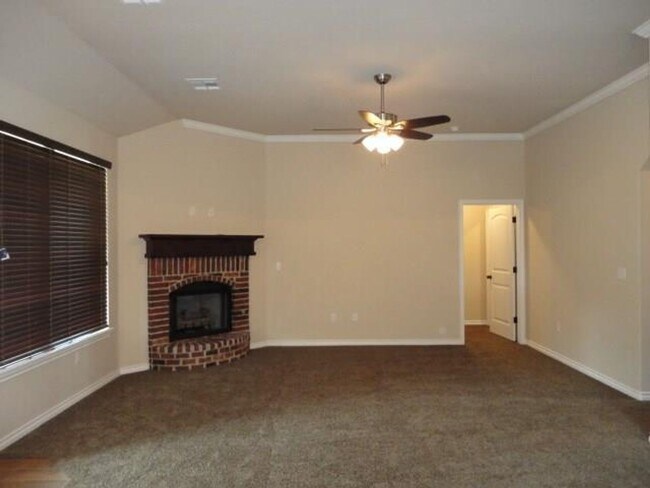 Foto del edificio - 309 Timber Ln