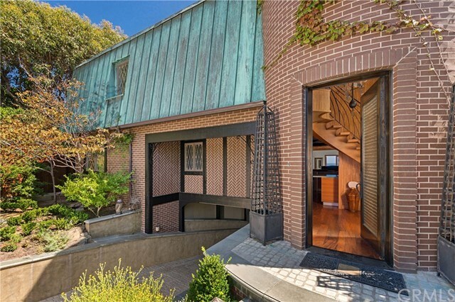 Building Photo - 34545 Scenic Dr