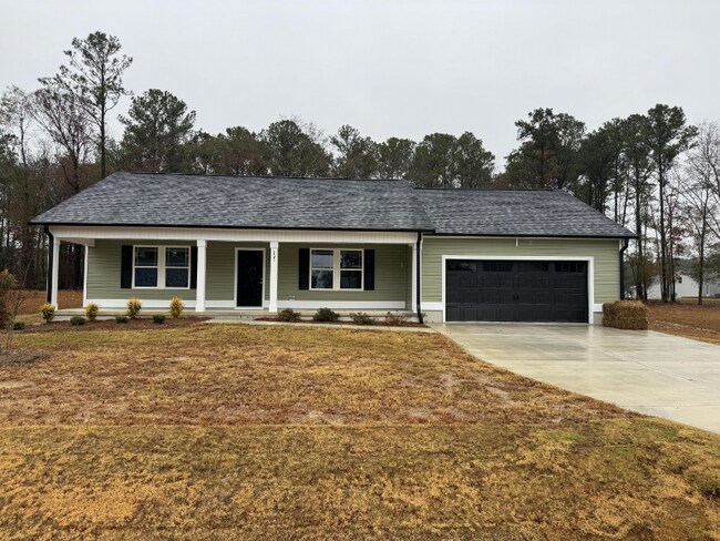 Building Photo - 103 Red Maple Pl