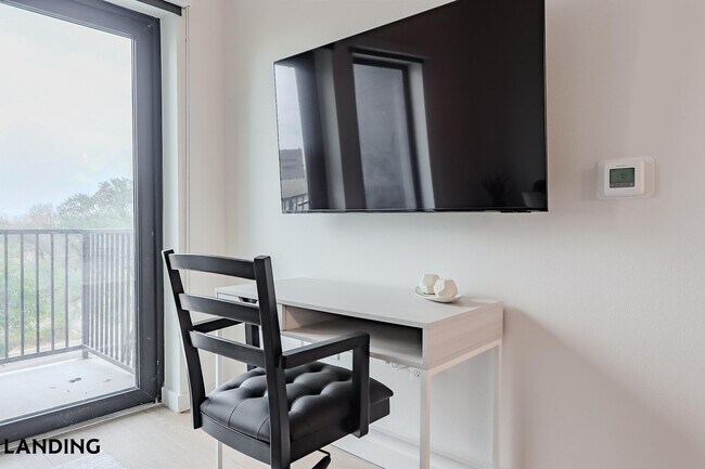 Foto del edificio - 2623 Keene St