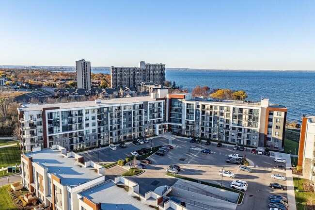 Photo du bâtiment - 125 Shoreview Pl