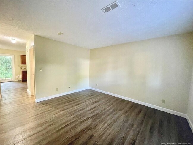 Building Photo - 5842 Aftonshire Dr