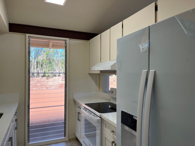 Foto del edificio - Renovated single level home in Mililani 3/...