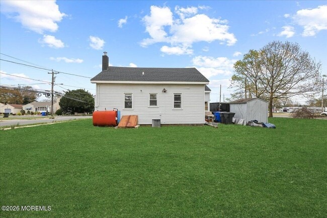 Building Photo - 506 Lloyd Rd