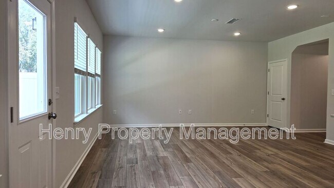 Foto del edificio - 285 Broomside Ave