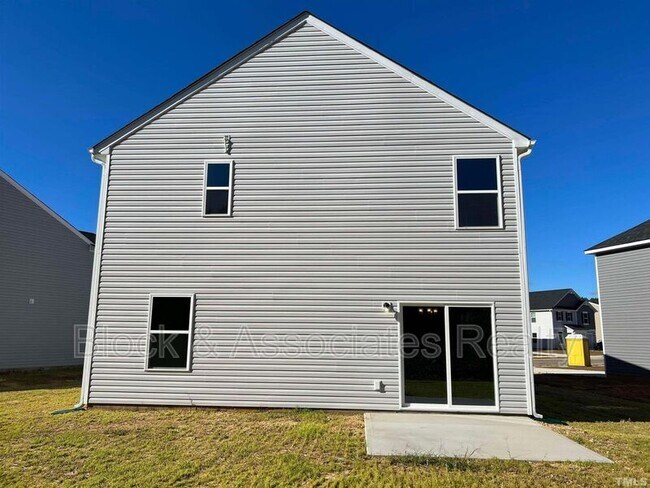 Foto del edificio - 179 Maple Tree Ln