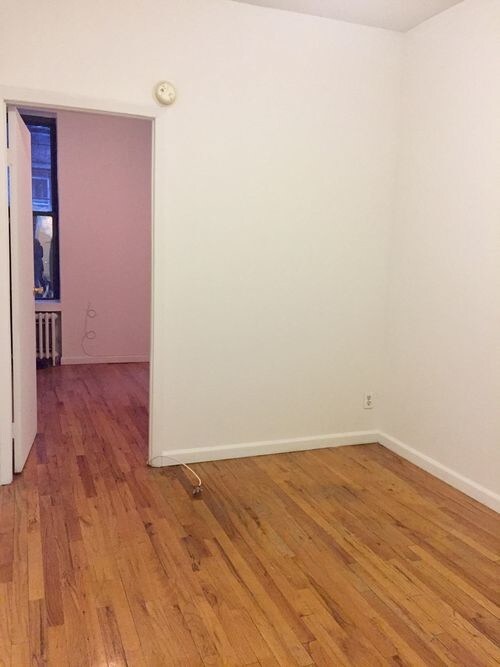 Foto del edificio - 236 E 89th St