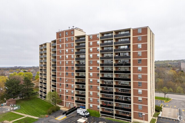 Building Photo - Kings Forest Manor