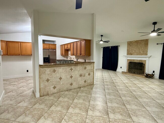 Building Photo - 1633 Martinsville Ct