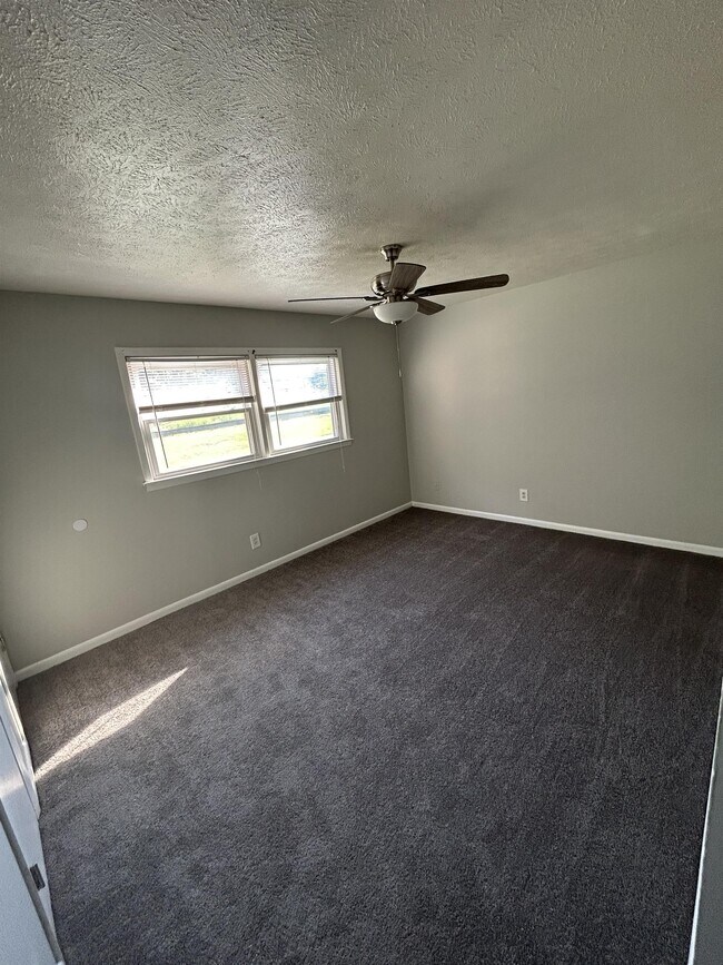 Foto del edificio - 3210 Tallywood Dr