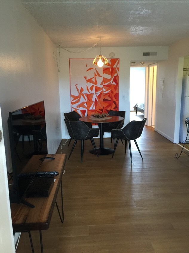 Foto principal - 12760 Indian Rocks Rd