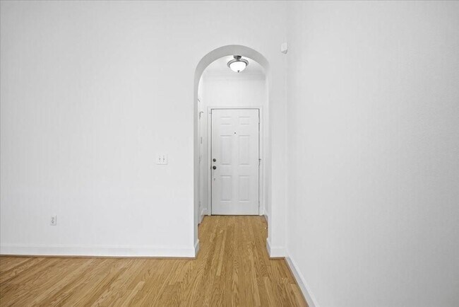 Building Photo - 3777 Peachtree Rd