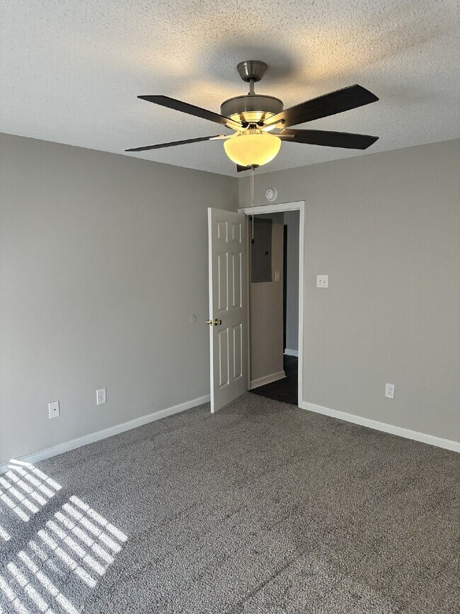 Foto del edificio - "Charming 3-Bedroom Home in Warner Robins, GA with 2 Full Bathrooms and 1280 Sq Ft"