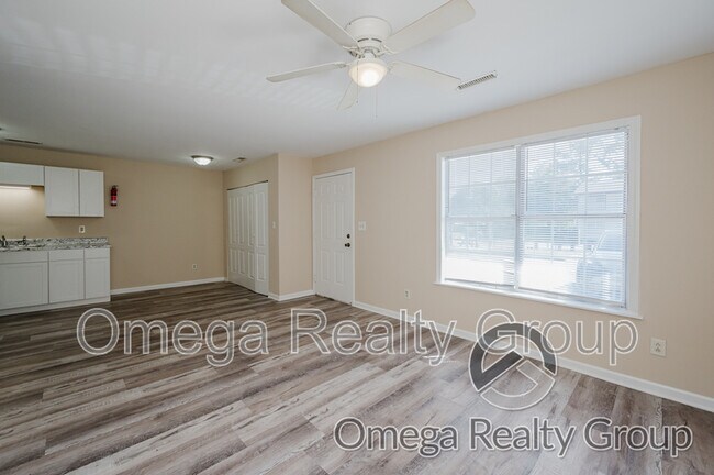 Foto del edificio - 3330 Meridian St N