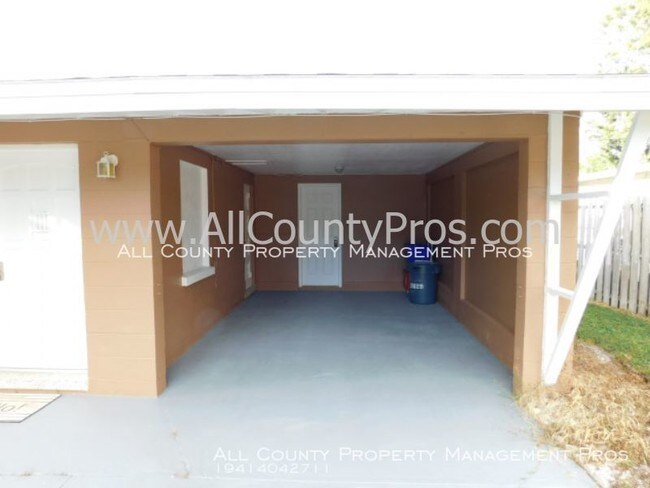 Foto del edificio - Heart of Sarasota SFH Home w/ Lanai, Big F...