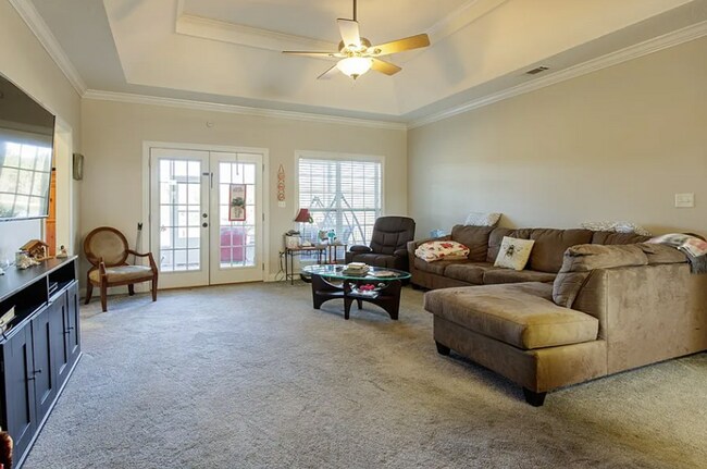 Foto del edificio - Spacious 3BD/2BA Home in Hahira with Scree...