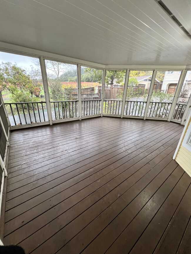 North Screened Porch - 6489 Dry Creek Rd