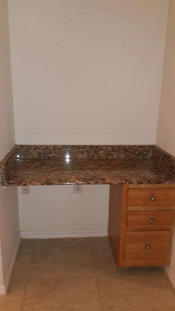 Building Photo - BACK ON THE MARKET-ANNUAL UNFURNISHED 3/2 ...