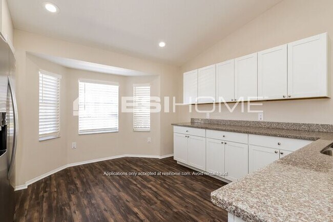 Building Photo - 4027 Oak Preserve Dr