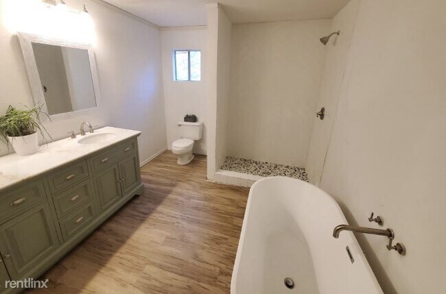 Building Photo - 3 br, 2 bath House - 1729 County Road 4430