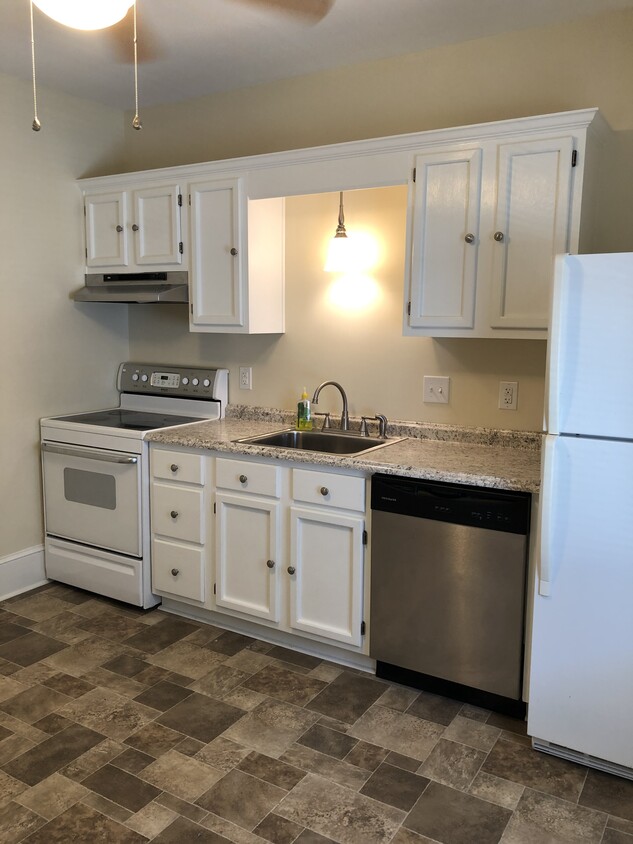 Foto principal - 623 Highland Ave SE