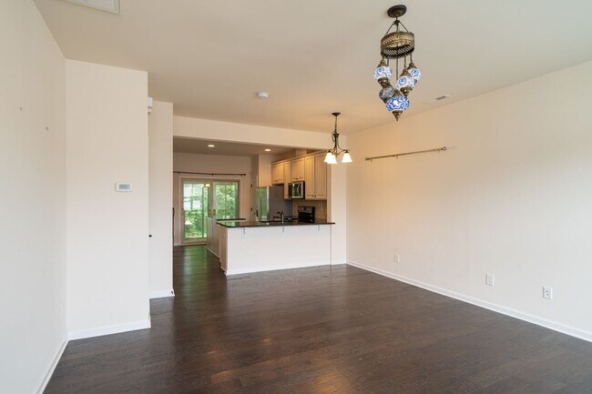 Foto del edificio - 2 Bedroom, 2.5 Bath Townhome w/ Loft and S...