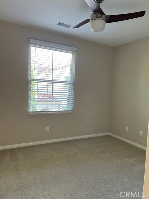 Building Photo - 219 Overbrook