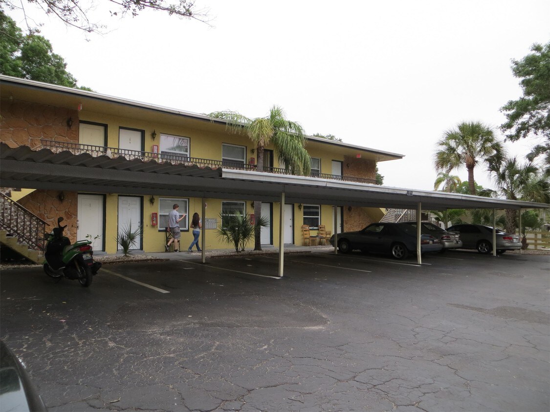 Primary Photo - 1270 Santa Rosa St