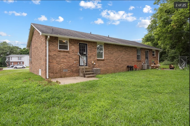 Building Photo - 3632 Willow Creek Ct