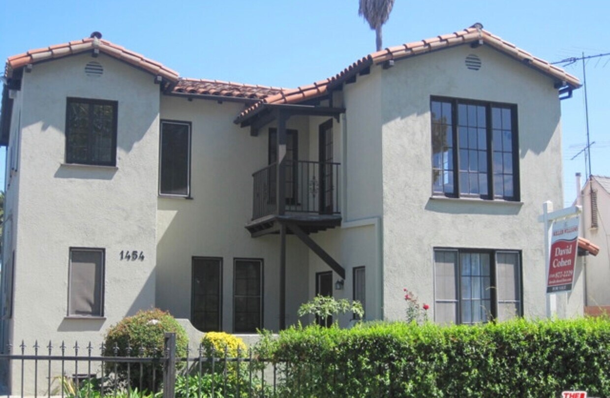 1456 S Dunsmuir Ave, Los Angeles, CA 90019 House Rental in Los