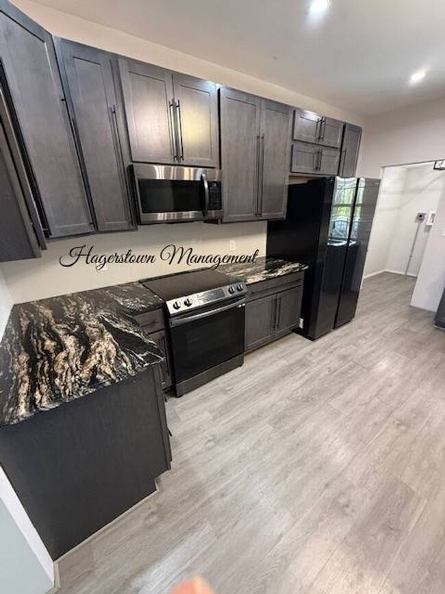 Foto del edificio - Spectacular 1-2 BR Single Family Home - Ju...